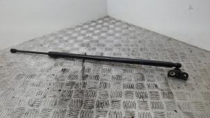 Gebruikte Amortisseur links-achter Ford Galaxy (CK) 2.0 TDCi 150 16V Prijs € 10,50 Margeregeling aangeboden door Binckhorst BV