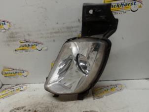 Gebruikte Mistlamp links-voor Peugeot 308 SW (4E/H) 1.6 HDi 16V FAP Prijs € 21,00 Margeregeling aangeboden door Binckhorst BV