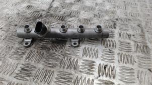 Gebruikte Injector brug Volkswagen Touareg (7LA/7L6) 3.0 TDI V6 24V Prijs € 31,50 Margeregeling aangeboden door Binckhorst BV