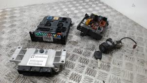 Gebruikte Contactslot + computer Citroen C4 Picasso (UD/UE/UF) 1.8 16V Prijs € 131,25 Margeregeling aangeboden door Binckhorst BV