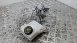 Gebruikte Hoofdremcilinder Mercedes V (447.8) 2.1 250 BlueTEC, 250 d 16V Prijs € 31,50 Margeregeling aangeboden door Binckhorst BV