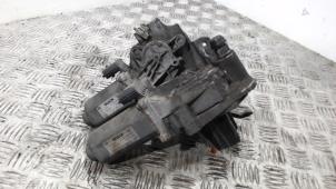 Gebruikte Schakelrobot Opel Corsa C (F08/68) 1.0 12V Prijs € 157,50 Margeregeling aangeboden door Binckhorst BV