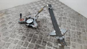 Gebruikte Ruitmechaniek 4Deurs rechts-voor Ssang Yong Rexton 2.7 Xdi RX/RJ 270 16V Prijs € 31,50 Margeregeling aangeboden door Binckhorst BV