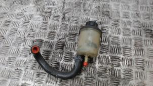 Gebruikte Servo Oliereservoir Volvo XC60 I (DZ) 2.0 T5 16V Prijs € 15,75 Margeregeling aangeboden door Binckhorst BV