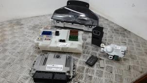 Gebruikte Kontaktslot + computer Volvo XC60 I (DZ) 2.0 T5 16V Prijs € 210,00 Margeregeling aangeboden door Binckhorst BV