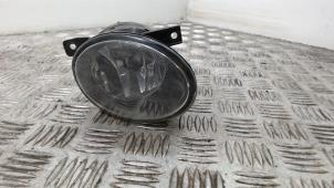 Gebruikte Mistlamp rechts-voor Volkswagen Transporter T5 2.0 TDI DRF Prijs € 21,00 Margeregeling aangeboden door Binckhorst BV