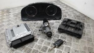 Gebruikte Kontaktslot + computer Volkswagen Transporter T5 2.0 TDI DRF Prijs € 262,50 Margeregeling aangeboden door Binckhorst BV