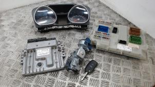 Gebruikte Contactslot + computer Ford S-Max (GBW) 2.0 TDCi 16V 136 Prijs € 210,00 Margeregeling aangeboden door Binckhorst BV