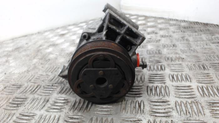 Gebruikte Pomp Airco Nissan Micra (K13) 1.2 12V Prijs € 72,45 Margeregeling aangeboden door Binckhorst BV
