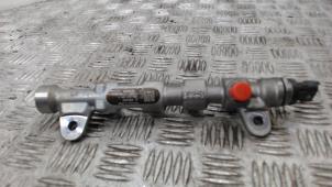 Gebruikte Injector brug Fiat Doblo Cargo (263) 1.6 D Multijet Prijs € 36,75 Margeregeling aangeboden door Binckhorst BV