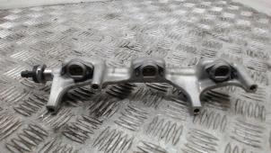 Gebruikte Injector brug BMW 2 serie Active Tourer (F45) 218i 1.5 TwinPower Turbo 12V Prijs € 21,00 Margeregeling aangeboden door Binckhorst BV