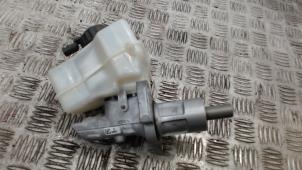 Gebruikte Hoofdremcilinder BMW X1 (E84) sDrive 20i 2.0 16V Twin Power Turbo Prijs € 26,25 Margeregeling aangeboden door Binckhorst BV