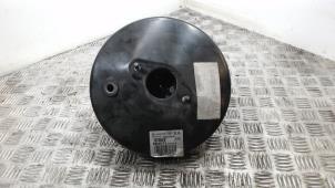 Gebruikte Rembekrachtiger Peugeot 308 SW (4E/H) 1.6 HDi FAP Prijs € 42,00 Margeregeling aangeboden door Binckhorst BV