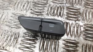 Gebruikte Schakelaar Achteruitverwarming Ford Focus 3 1.0 Ti-VCT EcoBoost 12V 125 Prijs € 15,75 Margeregeling aangeboden door Binckhorst BV