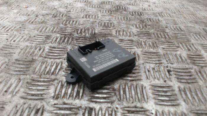 Gebruikte Comfort Module Ford Focus 3 1.0 Ti-VCT EcoBoost 12V 125 Prijs € 26,25 Margeregeling aangeboden door Binckhorst BV
