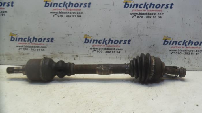 Gebruikte Steekas links-voor Peugeot 307 (3A/C/D) 2.0 HDi 90 Prijs € 26,25 Margeregeling aangeboden door Binckhorst BV