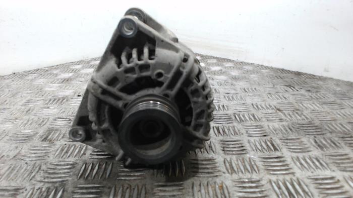 Gebruikte Dynamo Opel Zafira (M75) 1.8 16V Ecotec Prijs € 42,00 Margeregeling aangeboden door Binckhorst BV