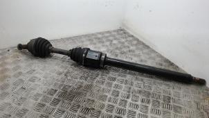 Gebruikte Aandrijfas rechts-voor Volvo V50 (MW) 2.4 D5 20V Autom.. Prijs € 78,75 Margeregeling aangeboden door Binckhorst BV