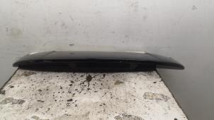 Gebruikte Spoiler achterklep Renault Clio IV Estate/Grandtour (7R) 1.5 Energy dCi 90 FAP Prijs € 78,75 Margeregeling aangeboden door Binckhorst BV