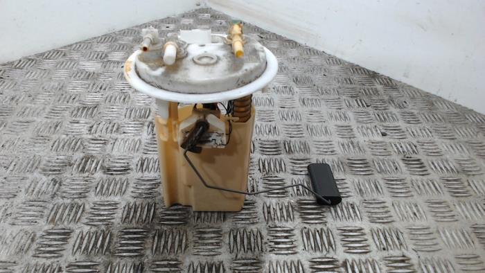 Gebruikte Tank element Pomp Citroen C5 III Tourer (RW) 3.0 HDiF V6 24V Prijs € 52,50 Margeregeling aangeboden door Binckhorst BV