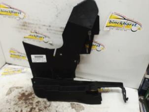 Gebruikte Deurplaat 4Deurs links-voor Ford Fusion 1.4 16V Prijs € 21,00 Margeregeling aangeboden door Binckhorst BV