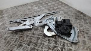 Gebruikte Ruitmechaniek 4Deurs rechts-achter Renault Grand Scénic III (JZ) 1.4 16V TCe 130 Prijs € 36,75 Margeregeling aangeboden door Binckhorst BV