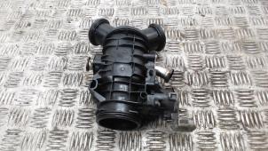 Gebruikte Gasklephuis Jaguar XF (CC9) 3.0 D V6 24V Prijs € 157,50 Margeregeling aangeboden door Binckhorst BV