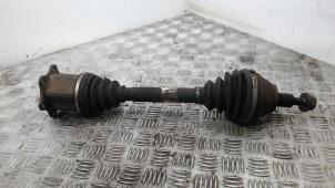 Gebruikte Aandrijfas links-voor Audi A3 Sportback (8PA) 2.0 TDI DPF Prijs € 36,75 Margeregeling aangeboden door Binckhorst BV