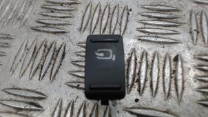 Gebruikte Schakelaar Spiegel Ford Focus 2 Wagon 1.6 16V Prijs € 10,50 Margeregeling aangeboden door Binckhorst BV