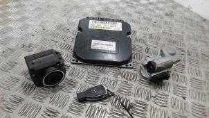 Gebruikte Kontaktslot + computer Mercedes E (W211) 1.8 E-200 Kompressor 16V Prijs € 210,00 Margeregeling aangeboden door Binckhorst BV