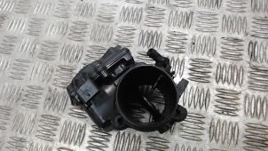 Gasklephuis van een BMW 5 serie (F10) 520d 16V 2015
