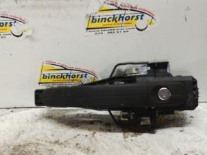 Gebruikte Portiergreep 2Deurs links Ford Transit Connect (PJ2) 1.6 TDCi 16V 95 Prijs € 15,75 Margeregeling aangeboden door Binckhorst BV