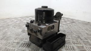 Gebruikte ABS Pomp Volkswagen Transporter T5 2.0 BiTDI DRF Prijs € 78,75 Margeregeling aangeboden door Binckhorst BV