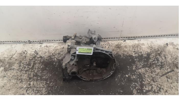Gebruikte Versnellingsbak Peugeot 208 I (CA/CC/CK/CL) 1.2 Vti 12V PureTech 82 Prijs € 210,00 Margeregeling aangeboden door Binckhorst BV