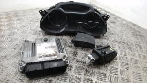 Gebruikte Contactslot + computer Audi A4 (B8) 2.0 TDI 16V Prijs € 183,75 Margeregeling aangeboden door Binckhorst BV