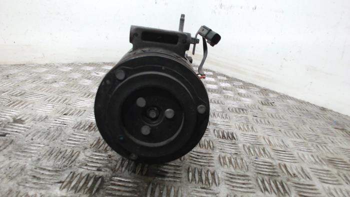 Gebruikte Aircopomp Ford Fiesta 6 (JA8) 1.0 EcoBoost 12V 100 Prijs € 72,45 Margeregeling aangeboden door Binckhorst BV