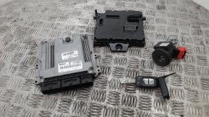 Gebruikte Kontaktslot + computer Mercedes Citan (415.6) 1.5 108 CDI Prijs € 183,75 Margeregeling aangeboden door Binckhorst BV