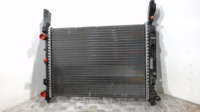 Gebruikte Radiateur Mercedes Citan (415.6) 1.5 108 CDI Prijs € 36,75 Margeregeling aangeboden door Binckhorst BV
