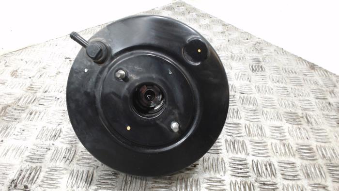 Gebruikte Rembooster Nissan Micra (K13) 1.2 12V Prijs € 31,50 Margeregeling aangeboden door Binckhorst BV