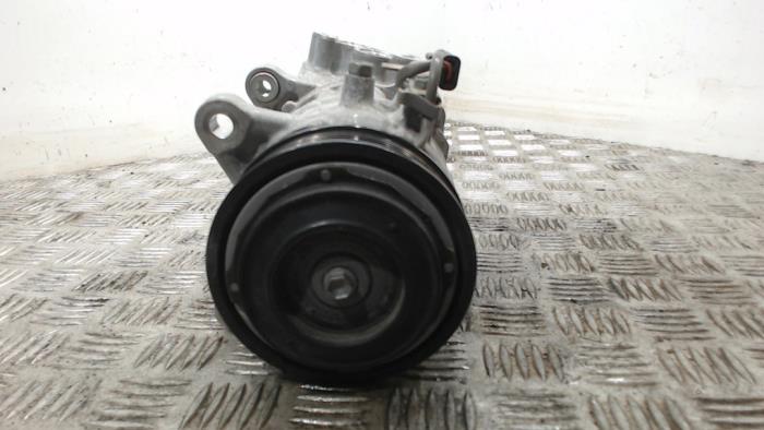 Gebruikte Pomp Airco BMW 1 serie (F20) 120i 2.0 16V Prijs € 105,00 Margeregeling aangeboden door Binckhorst BV