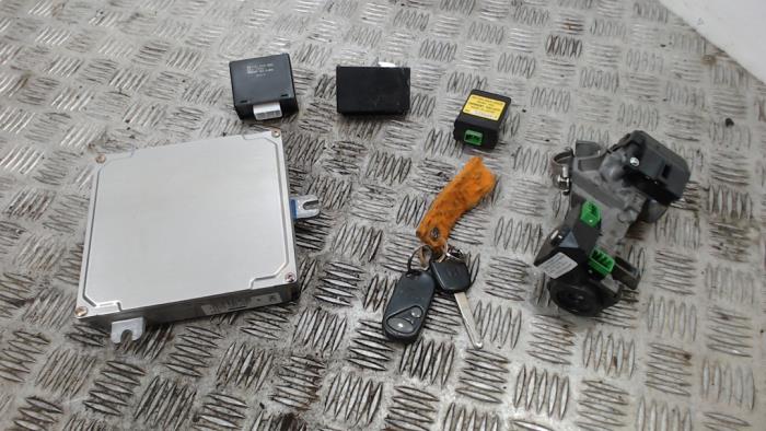 Gebruikte Kontaktslot + computer Honda Jazz (GD/GE2/GE3) 1.3 i-Dsi Prijs € 131,25 Margeregeling aangeboden door Binckhorst BV