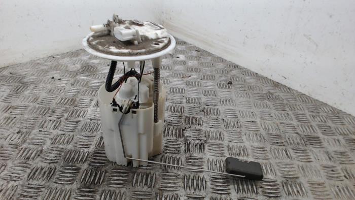 Gebruikte Tank element Pomp Renault Grand Scénic III (JZ) 1.4 16V TCe 130 Prijs € 42,00 Margeregeling aangeboden door Binckhorst BV