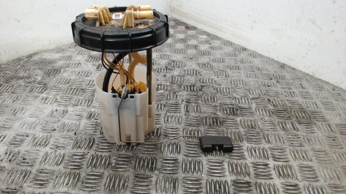Gebruikte Brandstofpomp Elektrisch Renault Master III (MA/MB/MC/MD/MH/MF/MG/MH) 2.3 dCi 145 16V Prijs € 52,50 Margeregeling aangeboden door Binckhorst BV