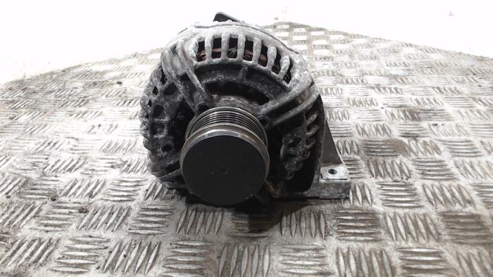 Gebruikte Dynamo Volvo V70 (SW) 2.4 D5 20V Prijs € 72,45 Margeregeling aangeboden door Binckhorst BV