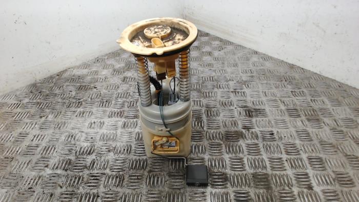 Gebruikte Tank element Pomp Mercedes A (W169) 2.0 A-200 5-Drs. Prijs € 36,75 Margeregeling aangeboden door Binckhorst BV