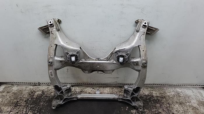 Subframe BMW 5 serie (F10), 2009 / 2016 520d 16V, Sedan, 4Dr, Diesel, 1.995cc, 140kW (190pk), RWD, B47D20A, 2014-07 / 2016-10, 5E51; 5E52 (Gebruikt)