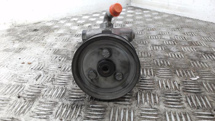 Gebruikte Pomp Servo Opel Combo 1.3 CDTI 16V ecoFlex Prijs € 47,25 Margeregeling aangeboden door Binckhorst BV