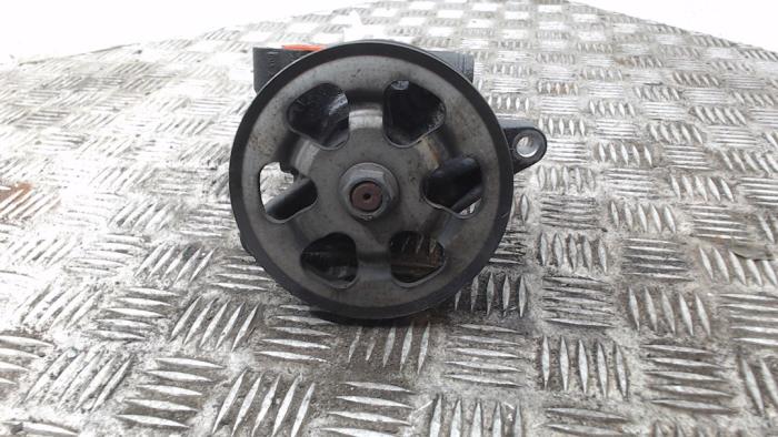 Gebruikte Pomp Servo Honda FR-V (BE) 1.8 i-VTEC 16V Prijs € 47,25 Margeregeling aangeboden door Binckhorst BV