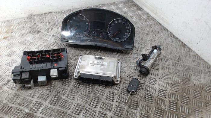 Gebruikte Kontaktslot + computer Volkswagen Golf V (1K1) 1.4 16V Prijs € 157,50 Margeregeling aangeboden door Binckhorst BV