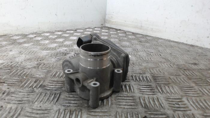 Gebruikte Gasklephuis Volkswagen Polo IV (9N1/2/3) 1.2 12V Prijs € 31,50 Margeregeling aangeboden door Binckhorst BV